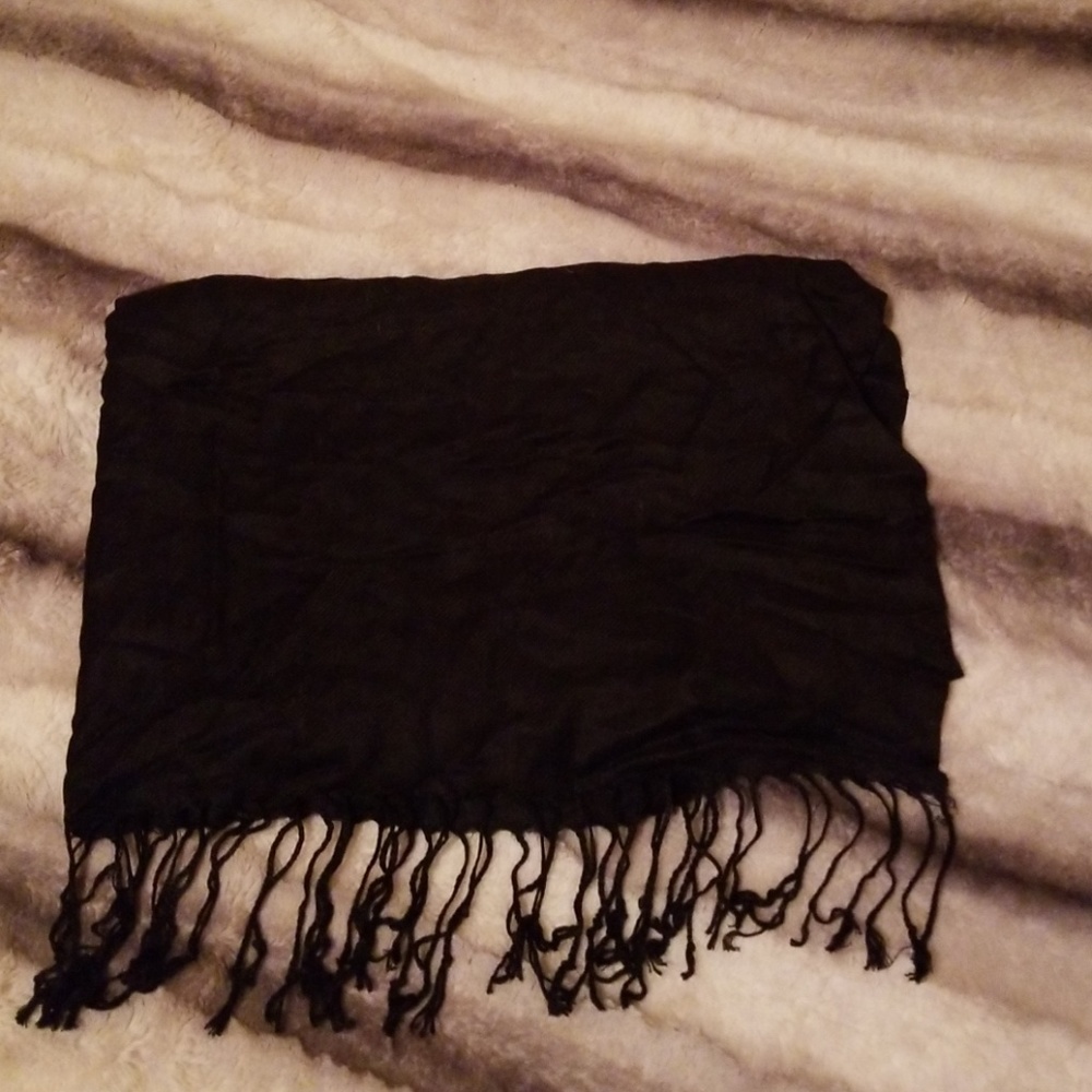 Accessories - Picture 2 of 2